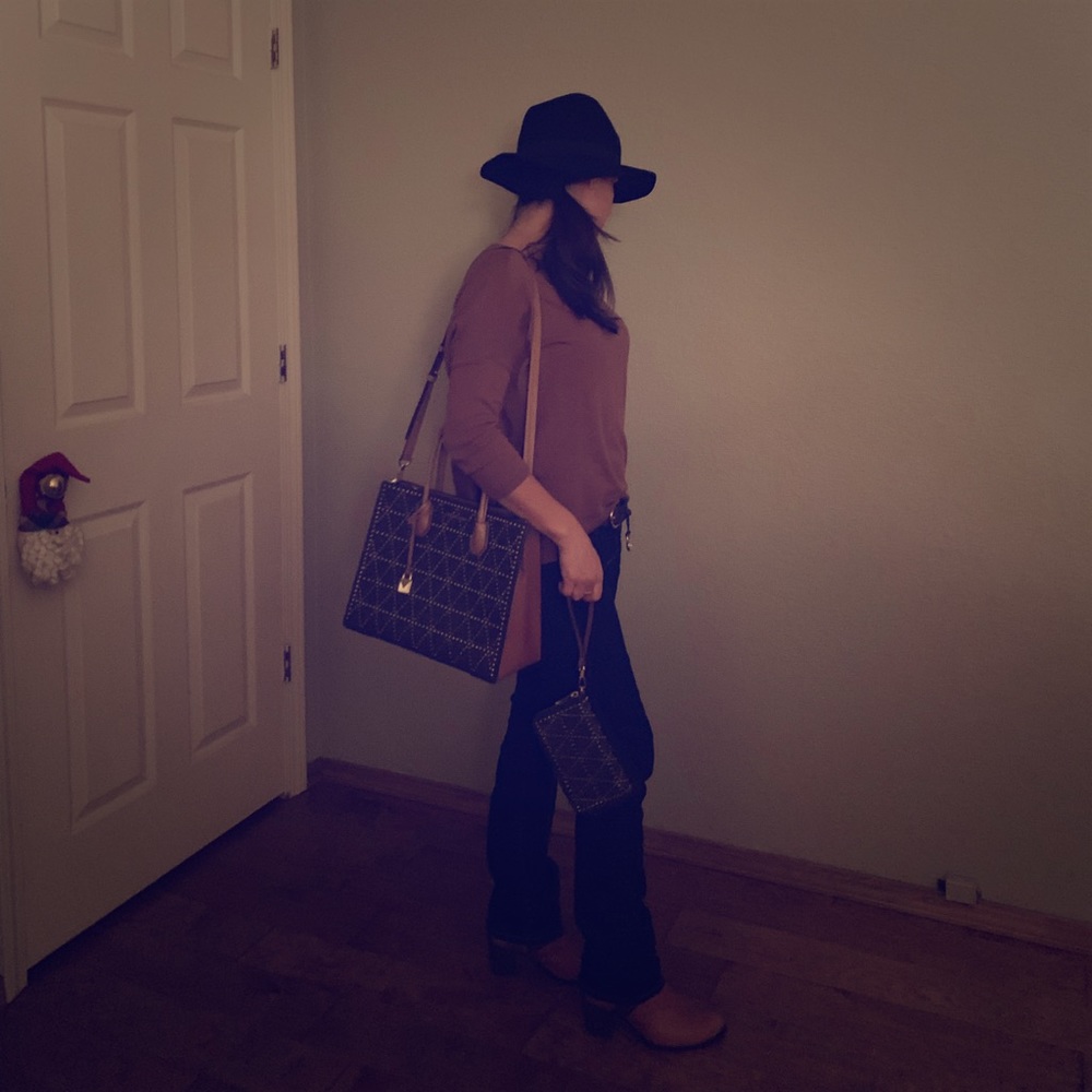 Authentic Michael Kors bundle - Picture 4 of 7